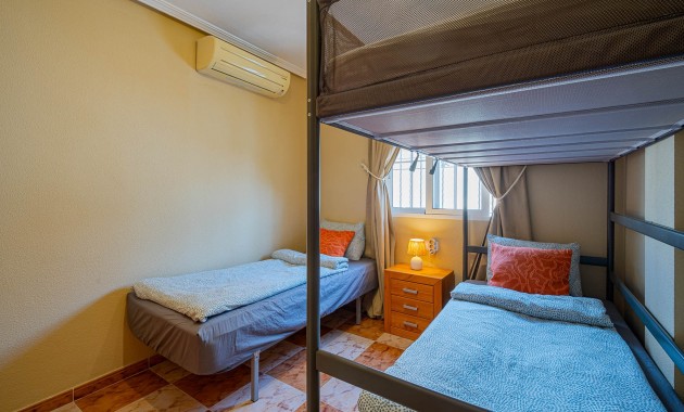 Herverkoop - Quad Villa -
Orihuela Costa - Lomas de Cabo Roig