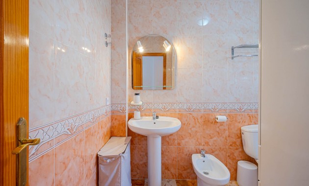 Herverkoop - Quad Villa -
Orihuela Costa - Lomas de Cabo Roig