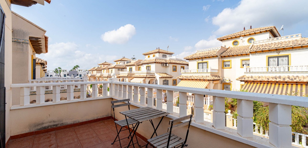 Herverkoop - Quad Villa -
Orihuela Costa - Lomas de Cabo Roig