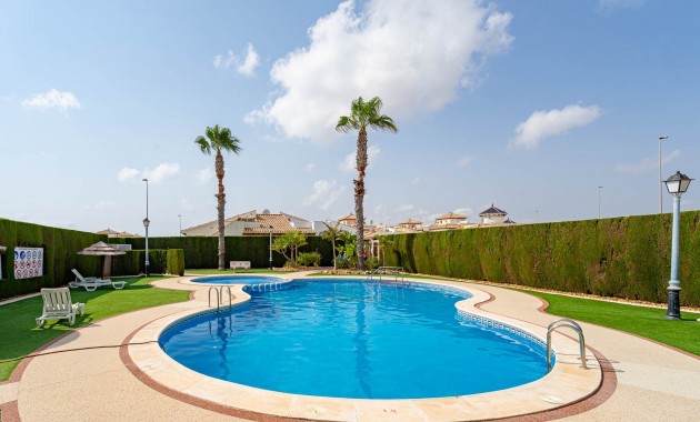Herverkoop - Quad Villa -
Orihuela Costa - Lomas de Cabo Roig