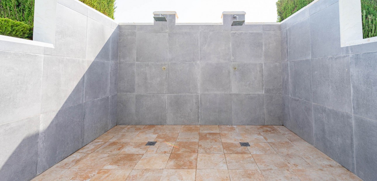 Herverkoop - Quad Villa -
Orihuela Costa - Lomas de Cabo Roig