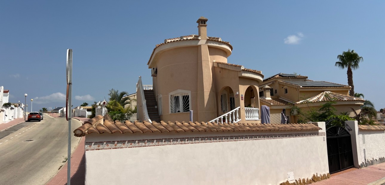 Herverkoop - Detached Villa -
Ciudad Quesada - La Marquesa