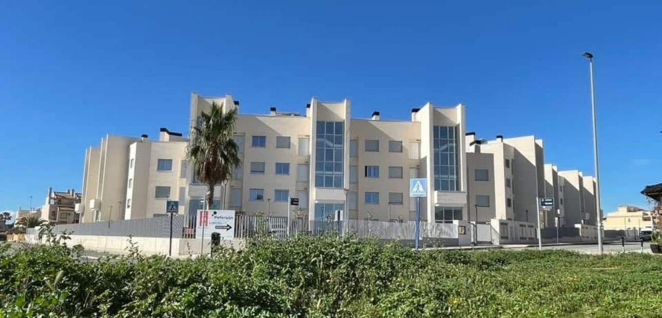 Herverkoop - Appartement / flat -
Orihuela Costa - Villamartin
