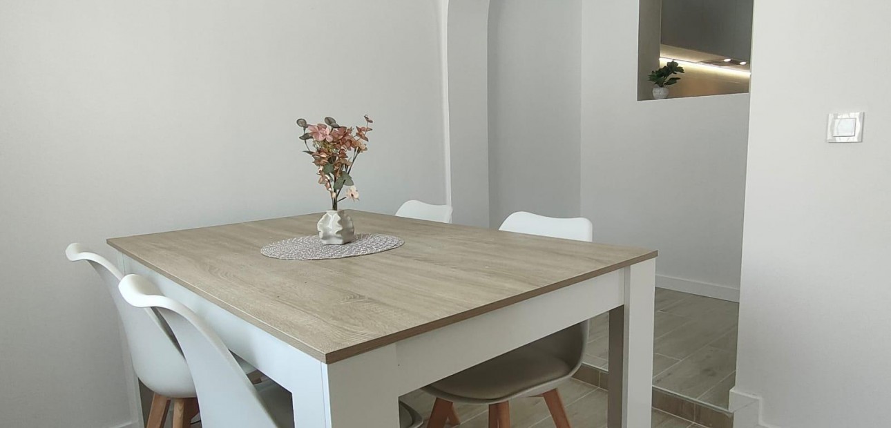 Herverkoop - House -
Torrevieja - Torreblanca