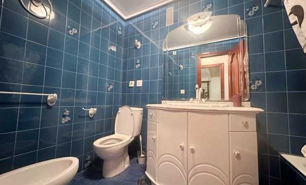 Herverkoop - Appartement / flat -
Torrevieja - torrevieja