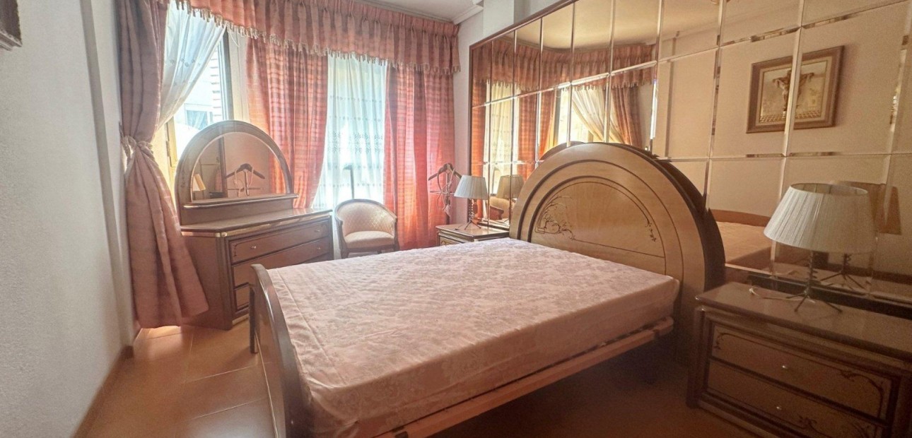 Herverkoop - Appartement / flat -
Torrevieja - torrevieja