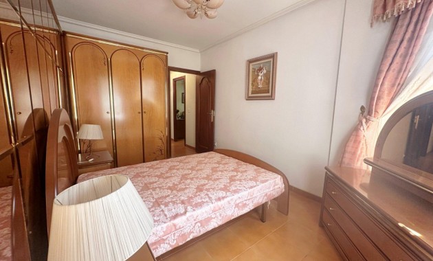 Herverkoop - Appartement / flat -
Torrevieja - torrevieja