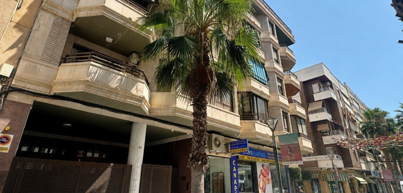 Herverkoop - Appartement / flat -
Torrevieja - torrevieja