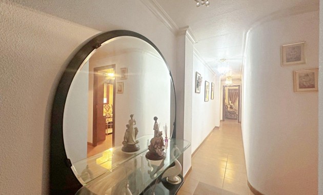 Herverkoop - Appartement / flat -
Torrevieja - torrevieja