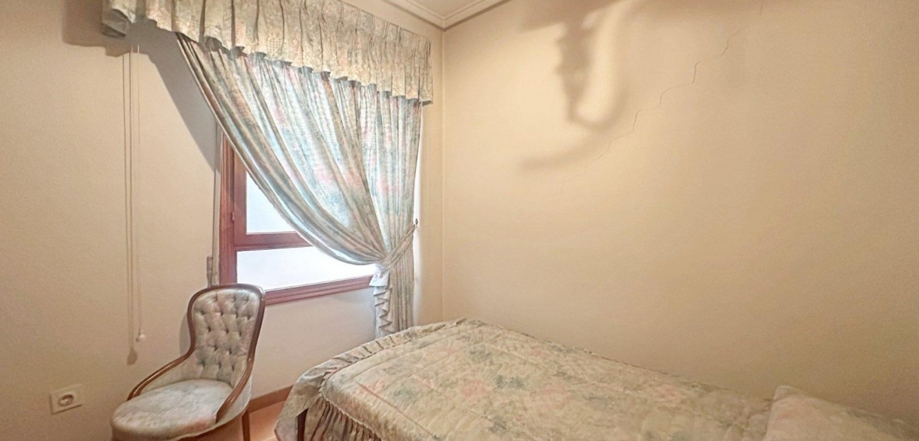 Herverkoop - Appartement / flat -
Torrevieja - torrevieja