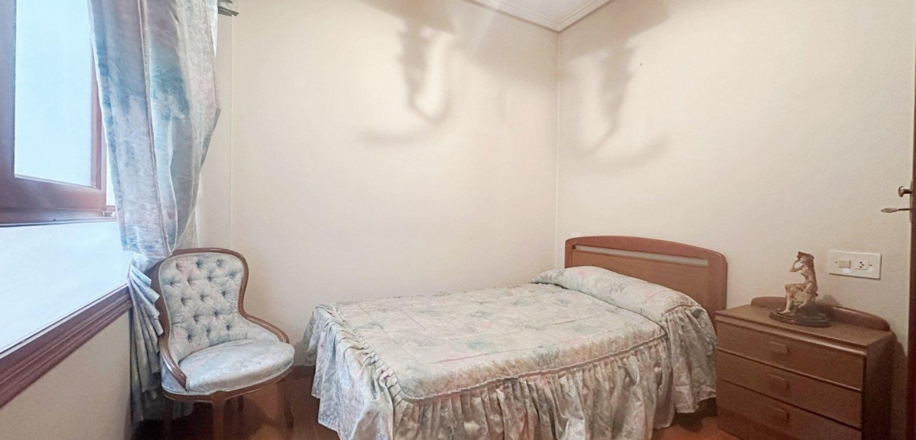 Herverkoop - Appartement / flat -
Torrevieja - torrevieja