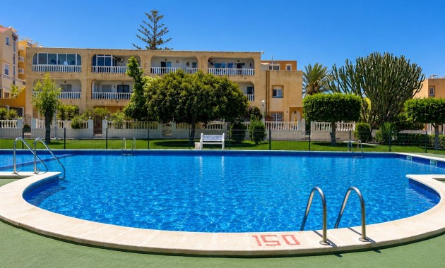 Herverkoop - Bungalow -
Torrevieja - Torreblanca