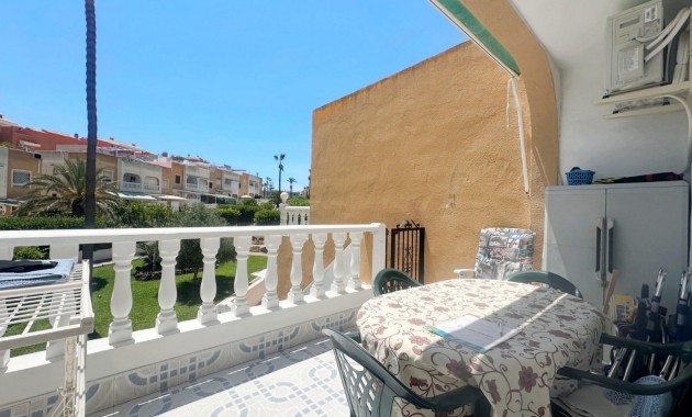 Herverkoop - Bungalow -
Torrevieja - Torreblanca