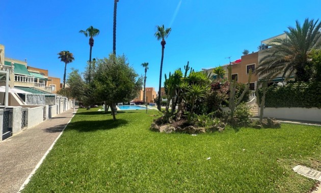 Herverkoop - Bungalow -
Torrevieja - Torreblanca