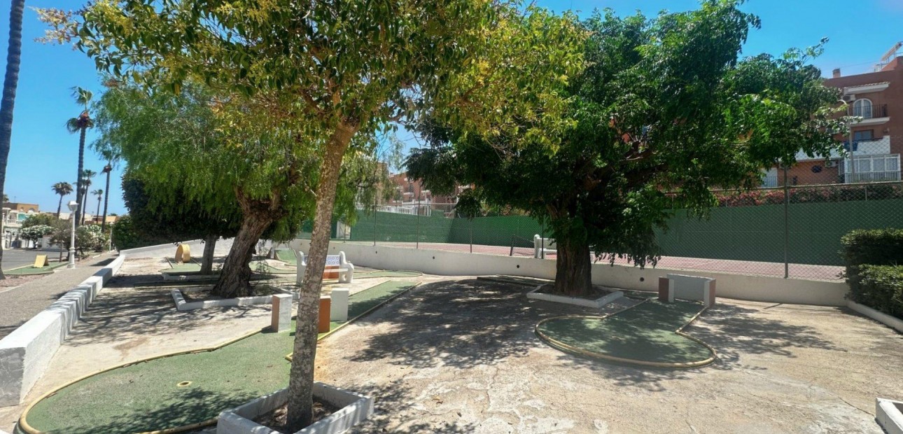 Herverkoop - Bungalow -
Torrevieja - Torreblanca