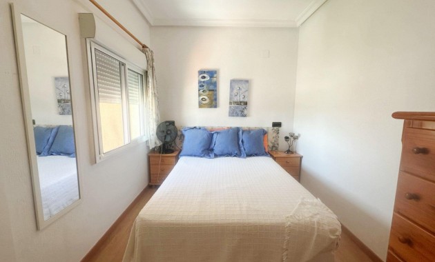 Herverkoop - Bungalow -
Torrevieja - Torreblanca