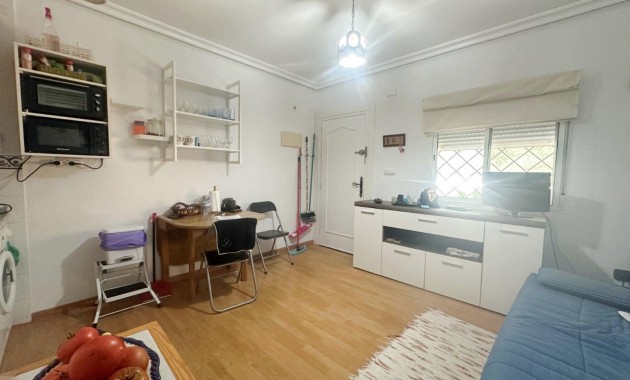 Herverkoop - Bungalow -
Torrevieja - Torreblanca