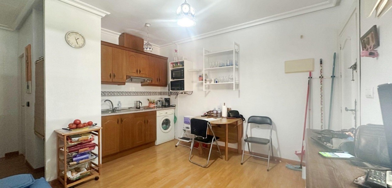 Herverkoop - Bungalow -
Torrevieja - Torreblanca