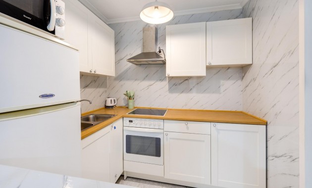 Herverkoop - Appartement / flat -
Torrevieja - Estacion de autobuses