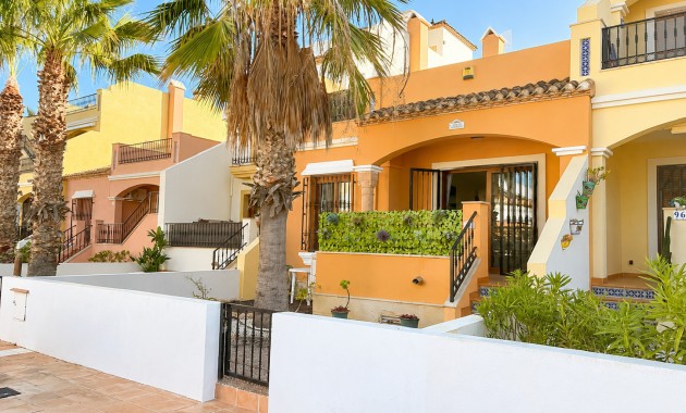 Herverkoop - Herenhuis -
Algorfa - La Finca Golf Resort