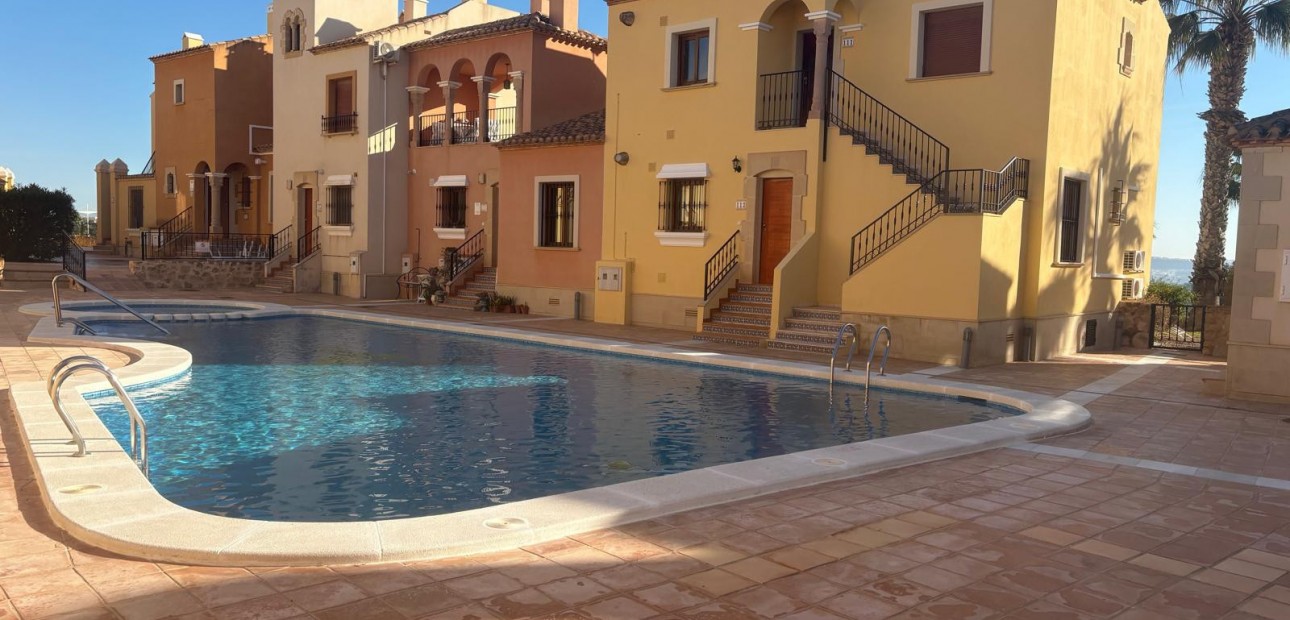 Herverkoop - Herenhuis -
Algorfa - La Finca Golf Resort