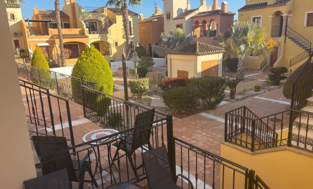Herverkoop - Herenhuis -
Algorfa - La Finca Golf Resort