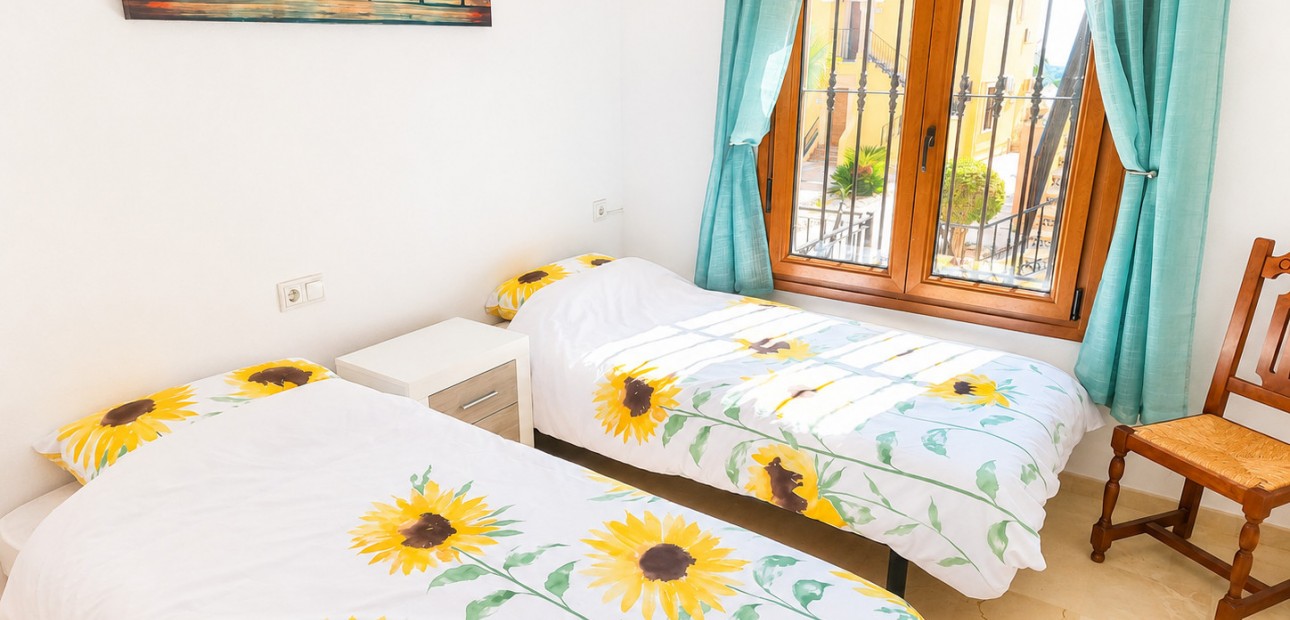 Herverkoop - Herenhuis -
Algorfa - La Finca Golf Resort
