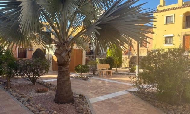 Herverkoop - Herenhuis -
Algorfa - La Finca Golf Resort