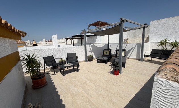 Herverkoop - Appartement / flat -
Orihuela - Entre Naranjos Vistabella