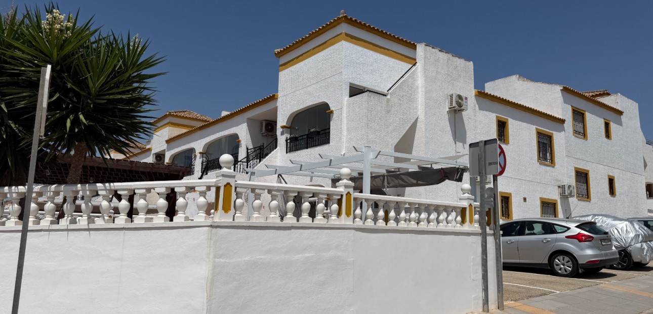 Herverkoop - Appartement / flat -
Orihuela - Entre Naranjos Vistabella