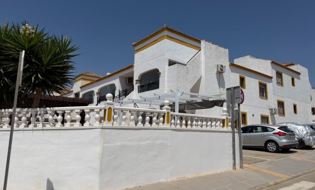 Herverkoop - Appartement / flat -
Orihuela - Entre Naranjos Vistabella