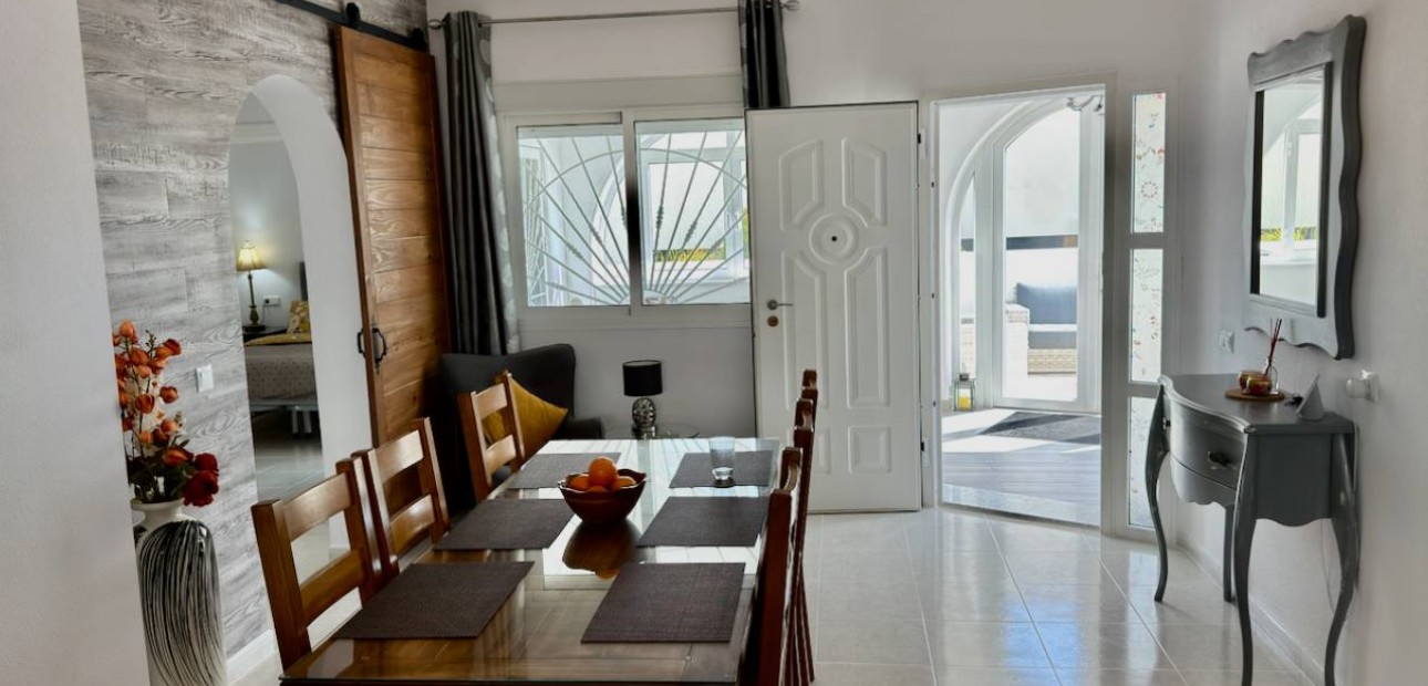 Herverkoop - Villa -
Ciudad Quesada - Central Quesada