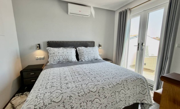 Herverkoop - Villa -
Ciudad Quesada - Central Quesada