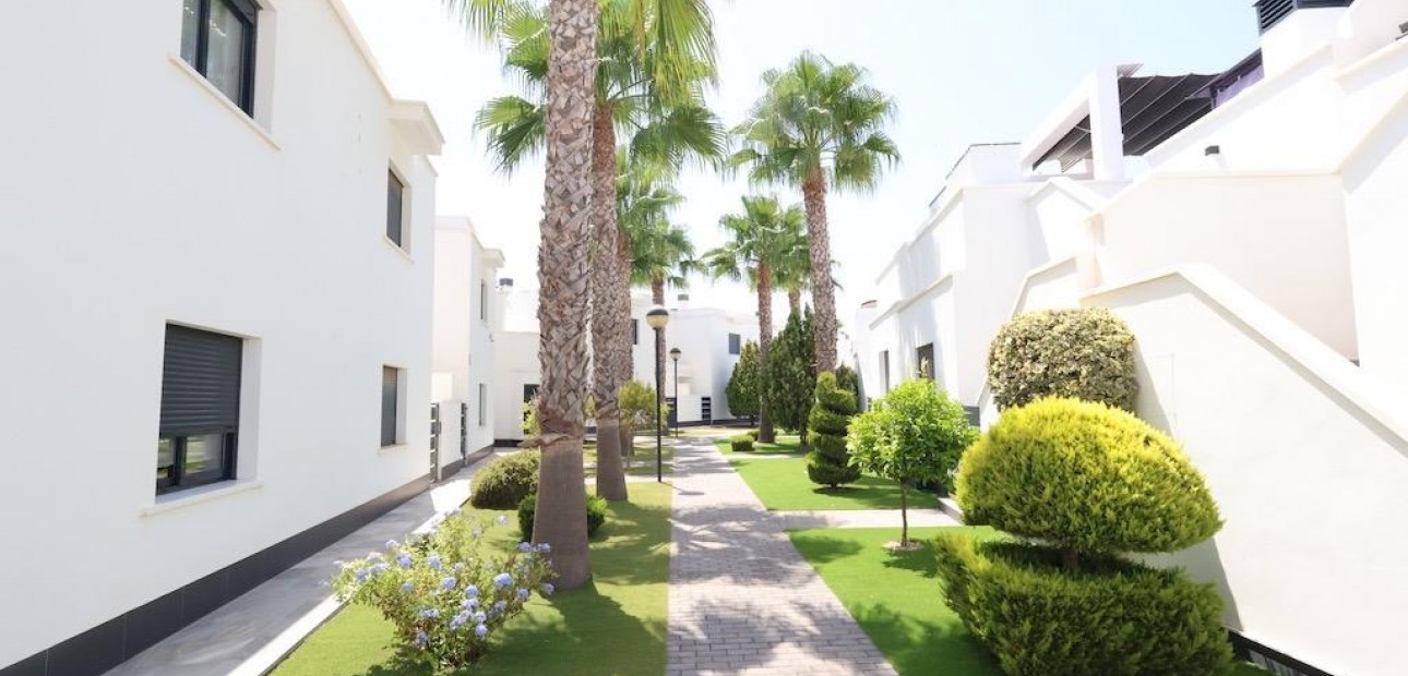 Herverkoop - duplex -
Orihuela Costa - Lomas de Cabo Roig