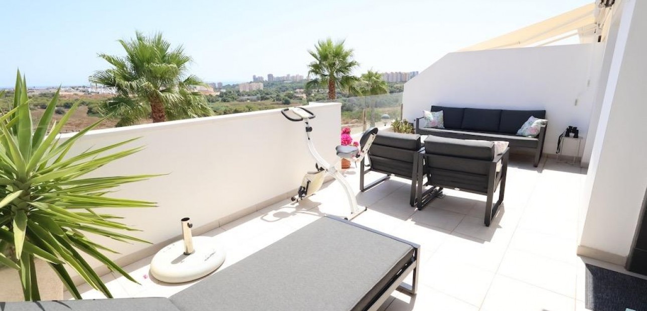 Herverkoop - duplex -
Orihuela Costa - Lomas de Cabo Roig