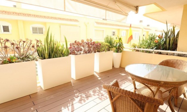 Herverkoop - Appartement / flat -
Orihuela Costa - Campoamor