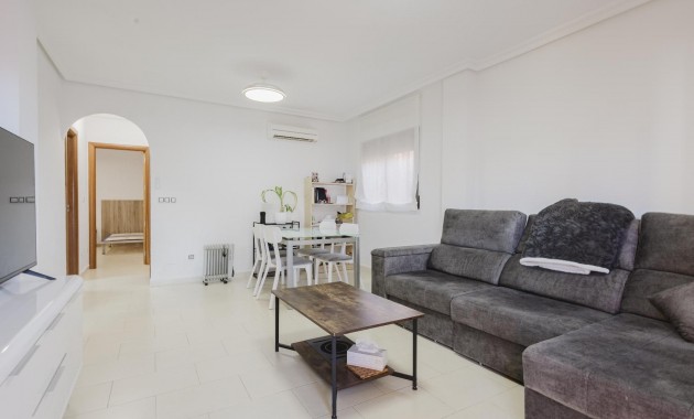 Herverkoop - Villa -
Torrevieja - Aguas Nuevas
