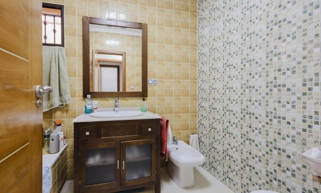Herverkoop - Villa -
Torrevieja - Aguas Nuevas