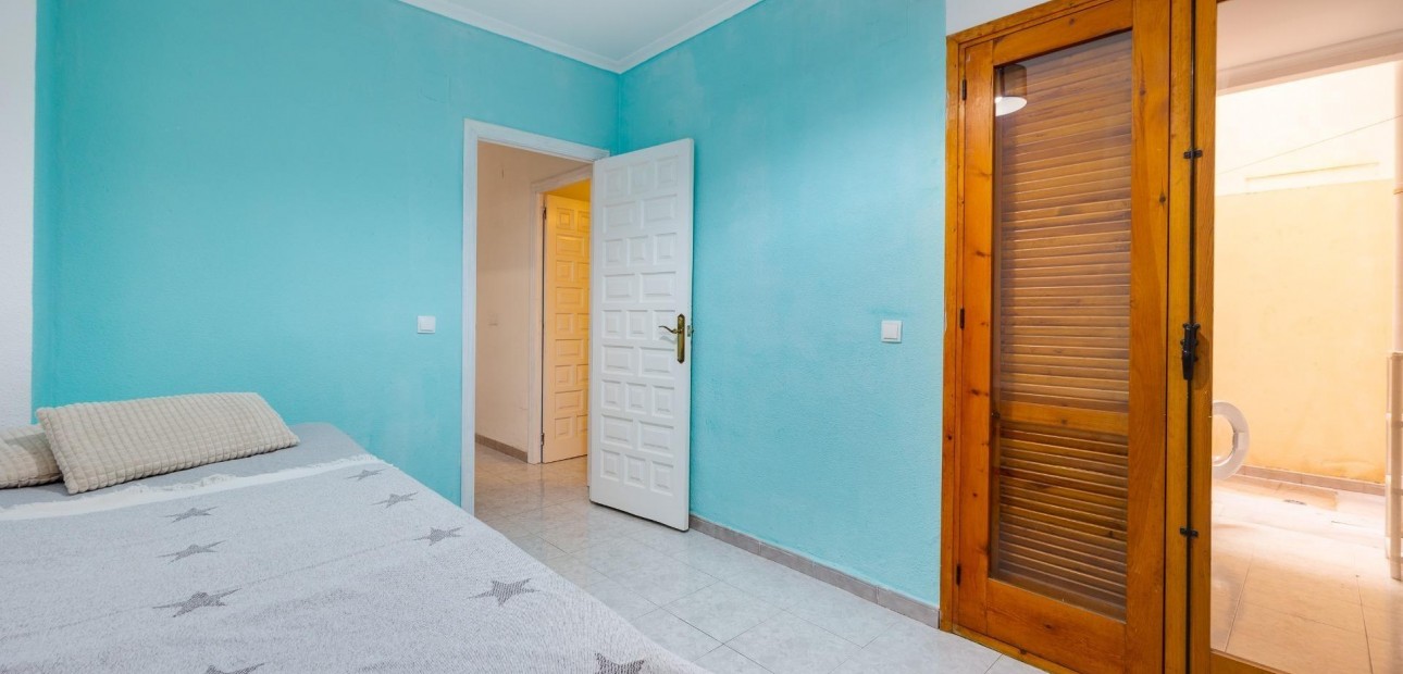 Herverkoop - Appartement / flat -
Torrevieja - Estacion de autobuses