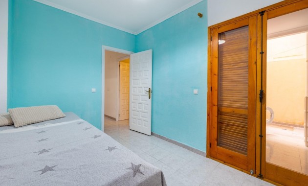 Herverkoop - Appartement / flat -
Torrevieja - Estacion de autobuses