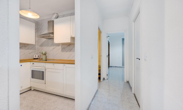 Herverkoop - Appartement / flat -
Torrevieja - Estacion de autobuses