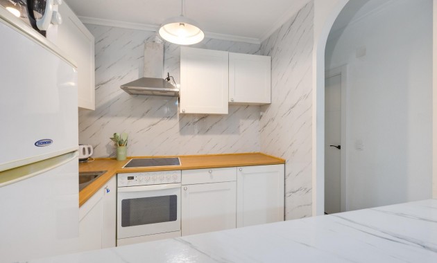 Herverkoop - Appartement / flat -
Torrevieja - Estacion de autobuses