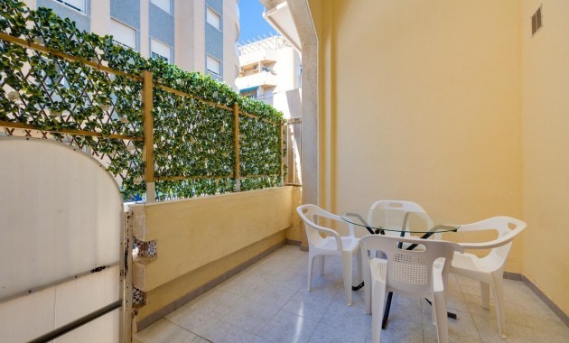 Herverkoop - Appartement / flat -
Torrevieja - Estacion de autobuses