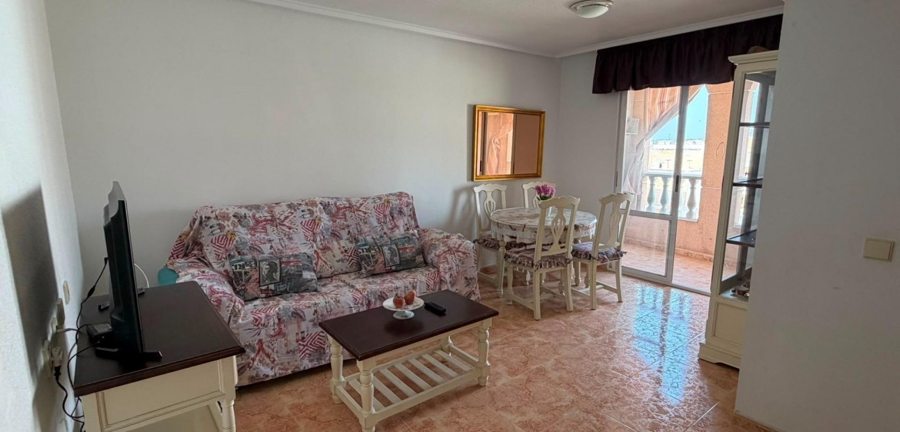 Herverkoop - Appartement / flat -
Torrevieja - Centro