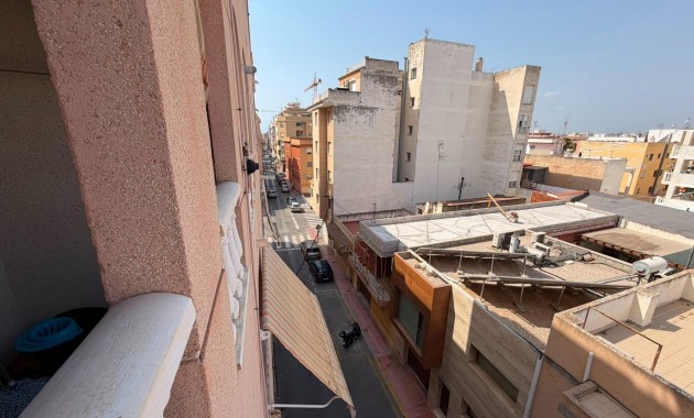 Herverkoop - Appartement / flat -
Torrevieja - Centro