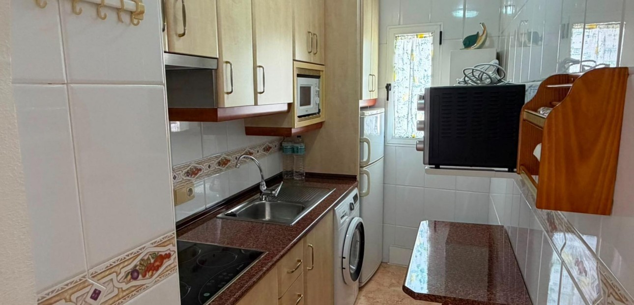 Herverkoop - Appartement / flat -
Torrevieja - Centro