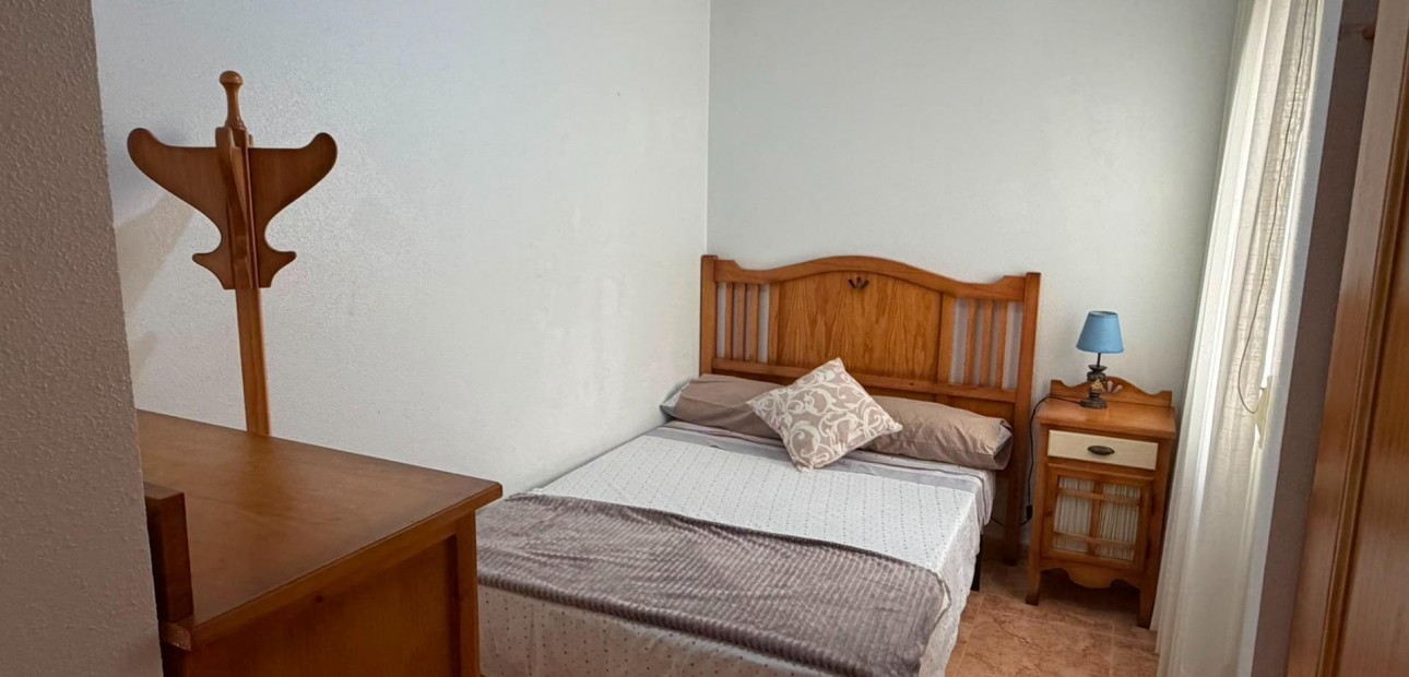 Herverkoop - Appartement / flat -
Torrevieja - Centro