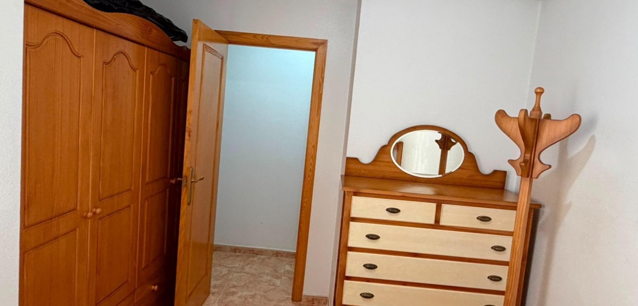Herverkoop - Appartement / flat -
Torrevieja - Centro