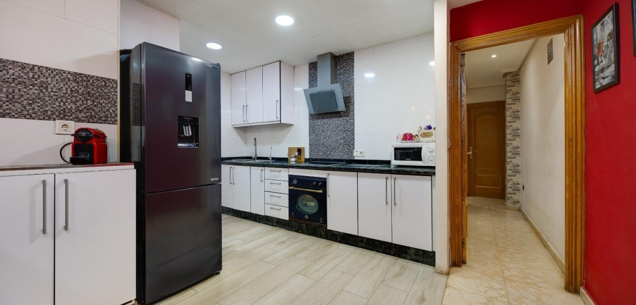 Sale - Apartment / flat -
Torrevieja - torrevieja