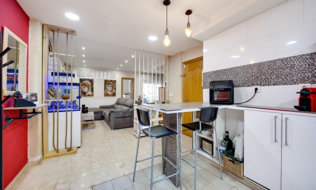 Sale - Apartment / flat -
Torrevieja - torrevieja